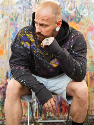 Má len jednu chybu… každý sa ťa bude pýtať, kde si ju kúpil 🙄 Nebuť GUILTY za to, že si COOL. 🤌🏼 #panskystyl #mikina...